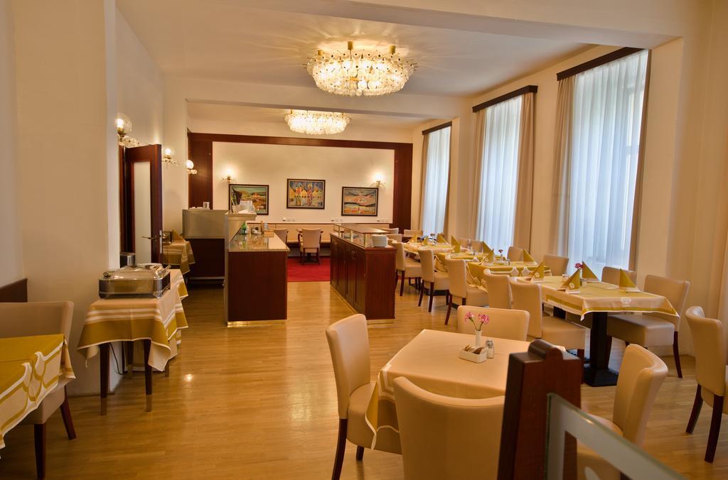 Grandhotel Garni Jihlava Exterior foto