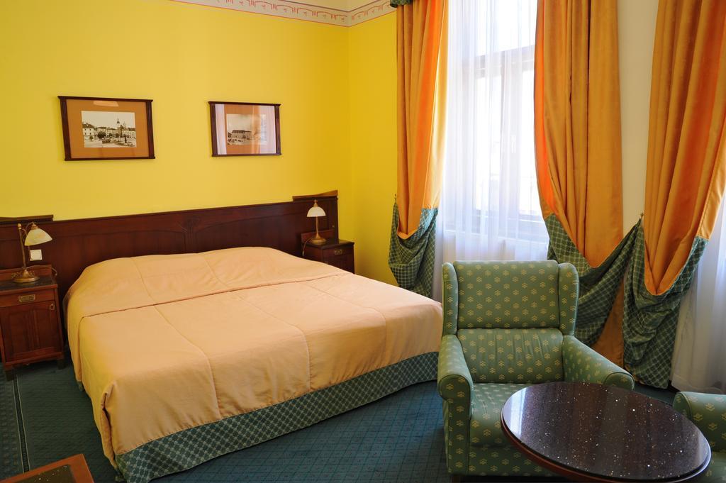Grandhotel Garni Jihlava Exterior foto